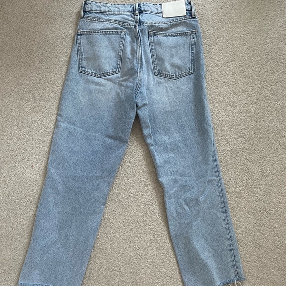 Zara Straight Leg High Rise Light Wash Jeans - Picture 5 of 7
